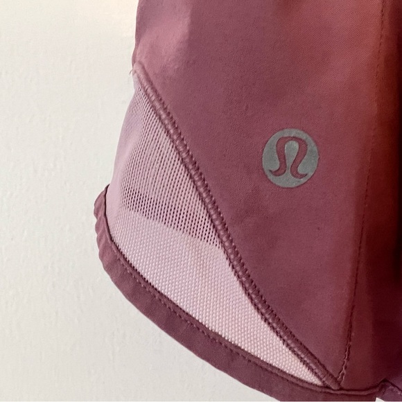 Lululemon mauve hotty hot shorts - Picture 3 of 7
